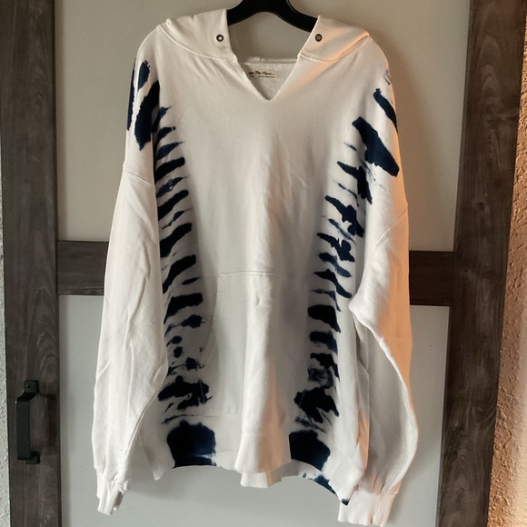 We The Free Tops - NWOT- We The Free Women’s oversized hoodie